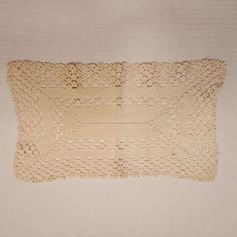 Rectangular handmade crocheted doilie 15.75 in x 9 in